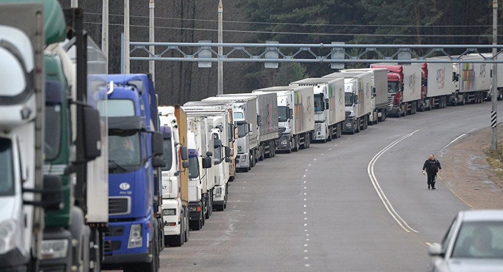 На границе Беларуси большие очереди из грузовиков