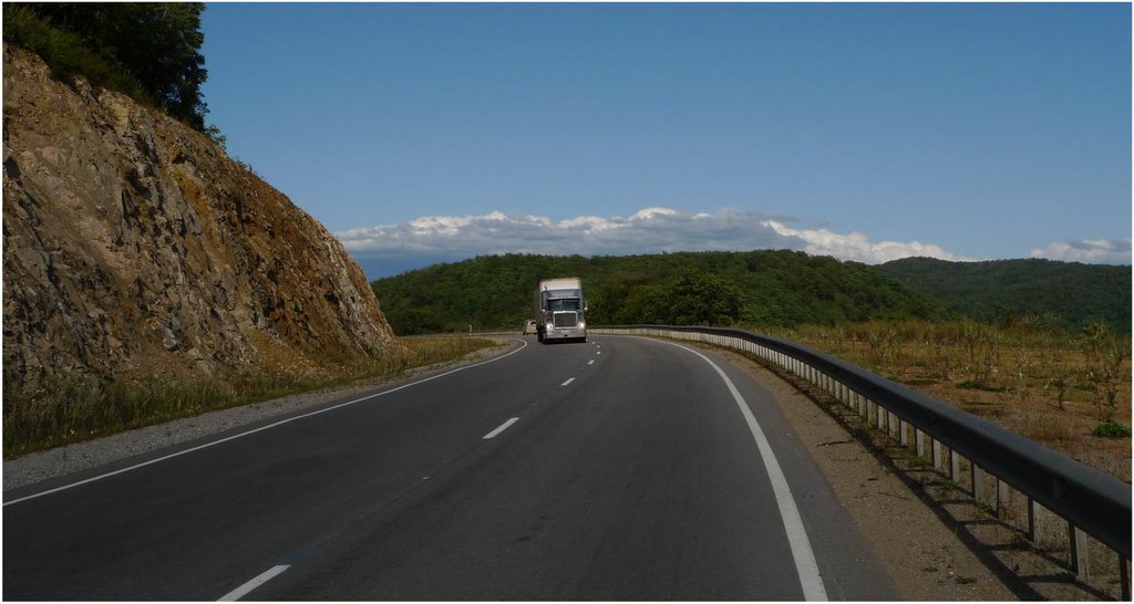 На дорогах Амурской области будет запрещен проезд большегрузов в пиковые часы из-за жары