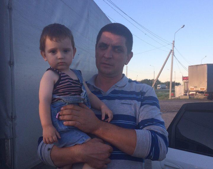 Дальнобойщик помог найти пропавшую под Новосибирском маму с ребенком