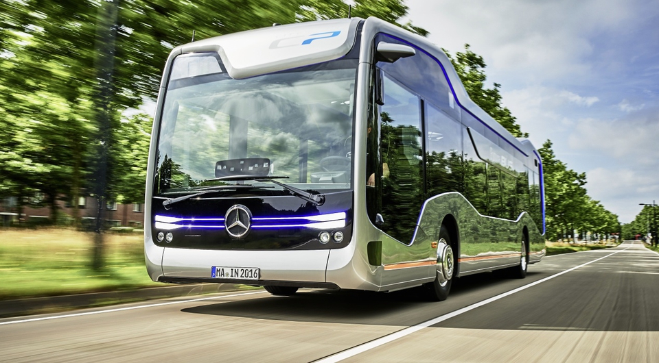 Транспорт компании Daimler станет электрическим