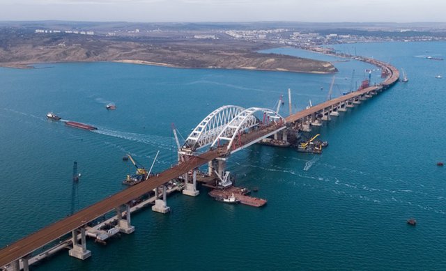 Крымский мост могут открыть раньше срока