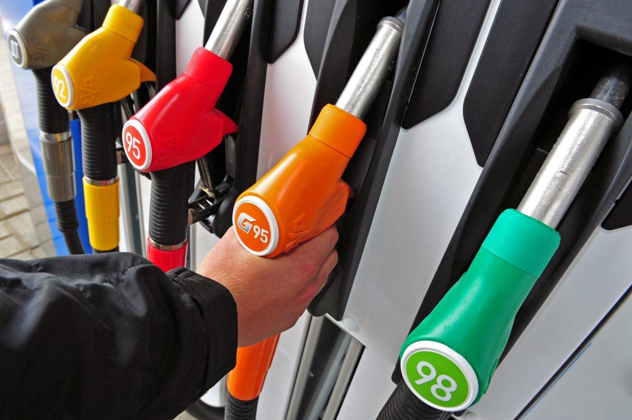 В Брянской области высочайшие цены на бензин