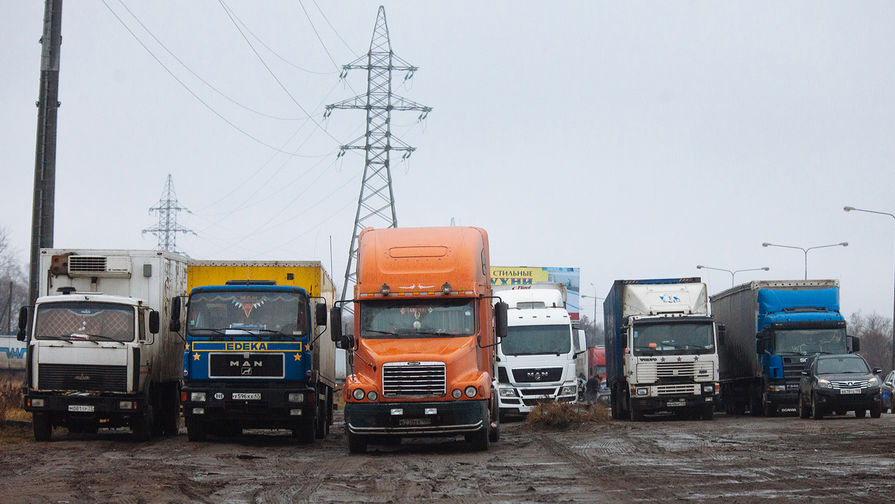 В Костроме дальнобойщику вернули почти 100 тысяч рублей долга после обращения в Мироновский Центр