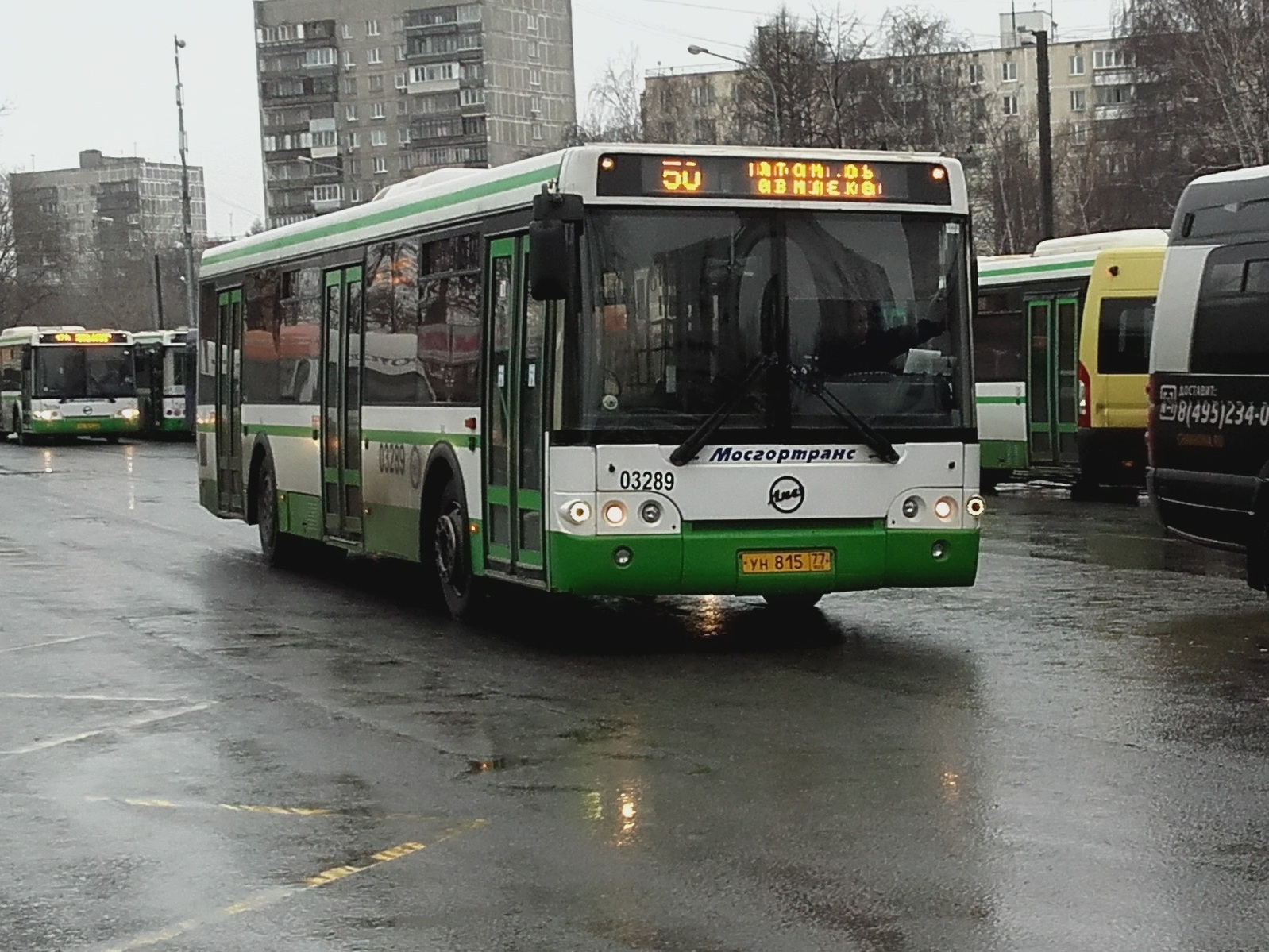 В России хотят запретить физлицам владеть автобусами