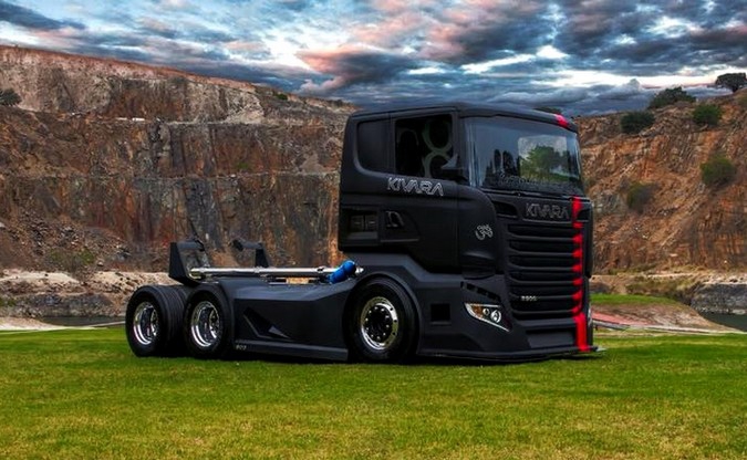 В ЮАР придумали современный и высокотехнологичный тягач Scania R900 Kivara